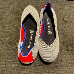 SOLD Limited Edition Cherry Ribbon Rothy’s Flats🍒